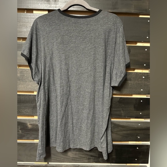 Torrid Size 6 Aerosmith T-shirt. Worn once! - Picture 3 of 4